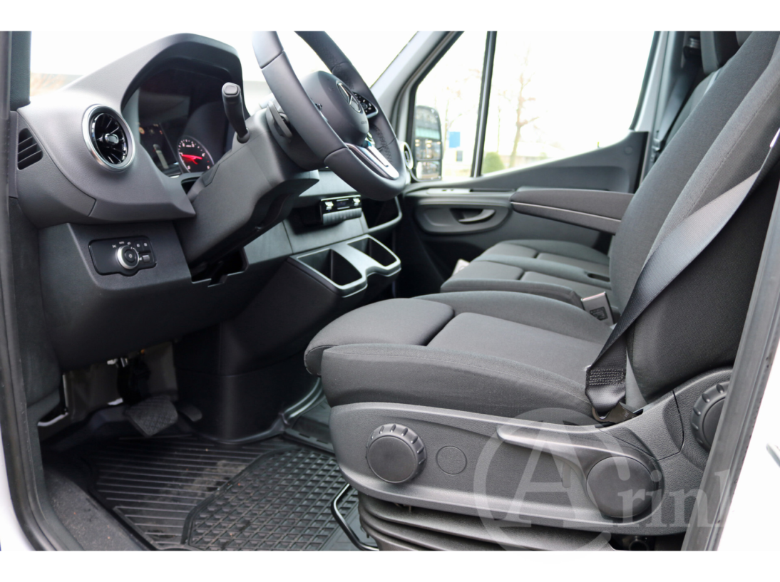 Vehicle 37346082 f6eea831 04a4 4355 8ec4 4262ad743d1d