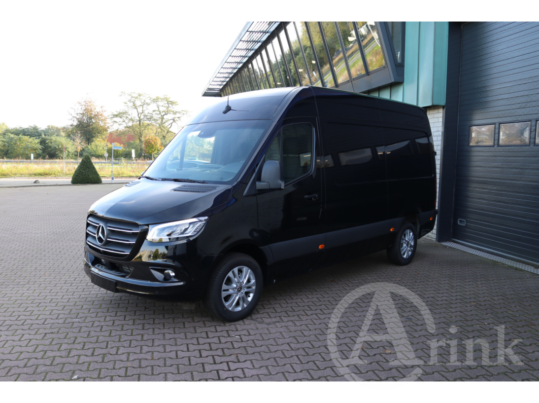 Vehicle 41711874 4ef46c60 abcc 4290 b5e8 89831796d0ea