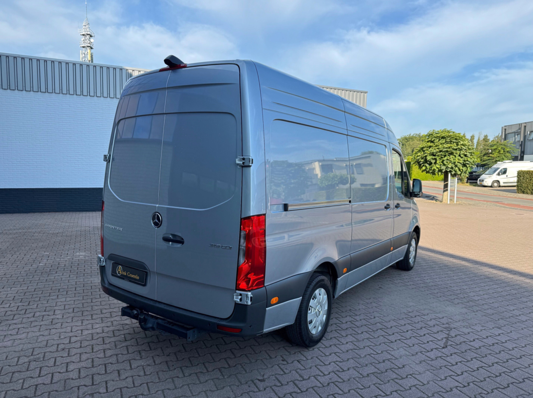 Vehicle 47209486 b0d7d714 9eaf 4160 8305 faaad190732d