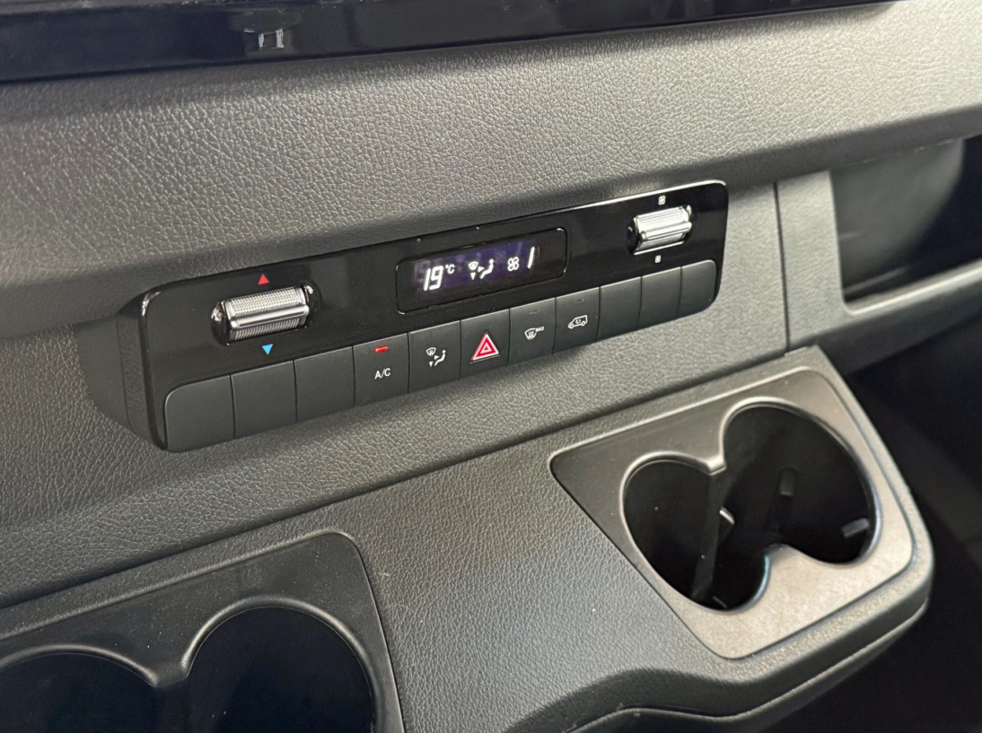 Vehicle 47209486 5420973b 3bc5 4a5f 945e a08dac7b126d