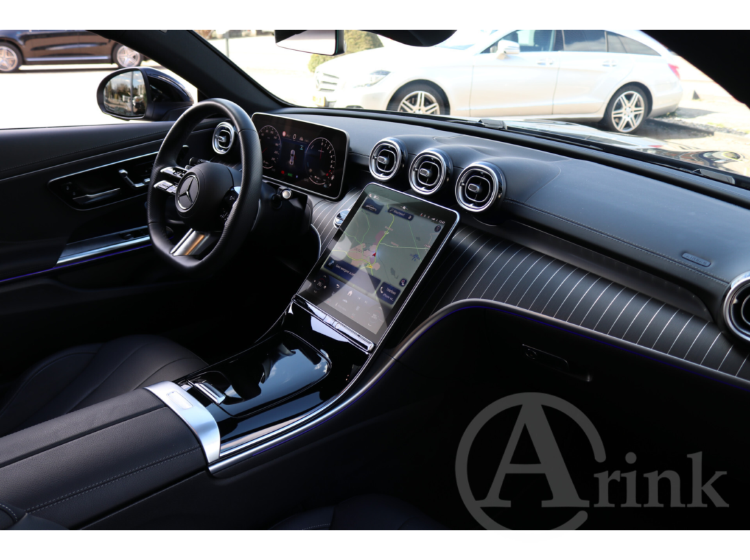 Vehicle 43864583 3d2b745f ab51 4ebe b868 753654576ae9