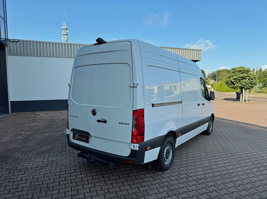 Vehicle 47450198 d2c86e68 0734 4203 a2e9 16510b4b7b7e