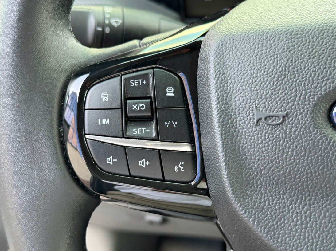Vehicle 47514965 fe36664c 148b 4054 8370 1340d6d76b9e