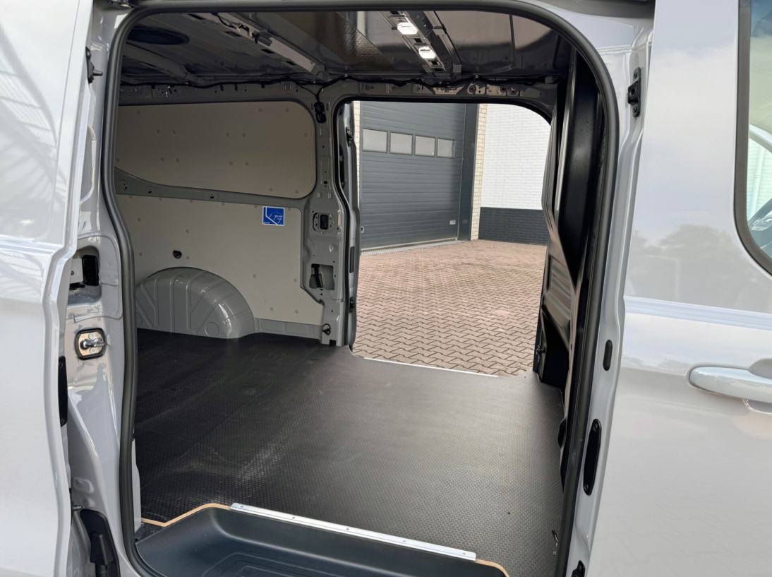 Vehicle 47514965 be593d4e 7df9 4f20 bda5 b916c82af059