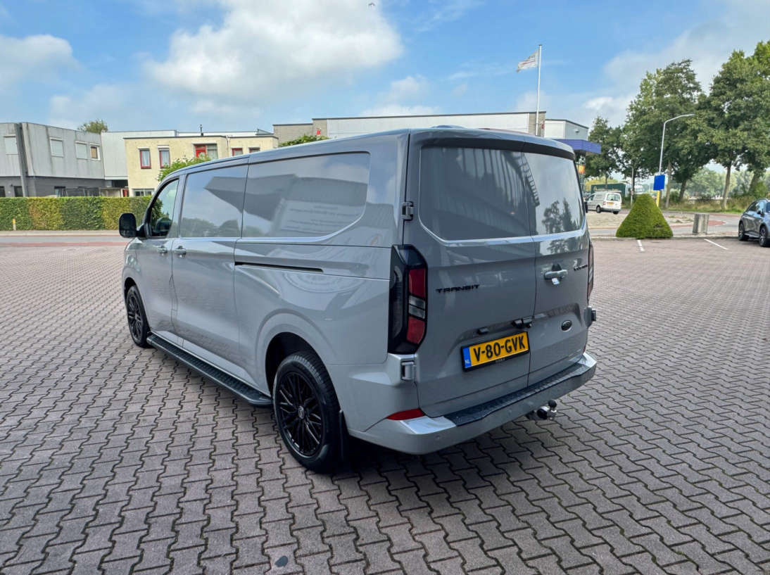 Vehicle 47514965 fa9765e4 0701 4b71 b0a1 9f1f2d195d46