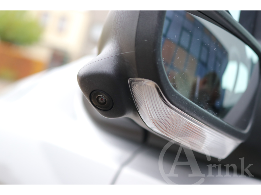 Vehicle 42425029 4e8b0467 92e9 4663 9550 7c88f58f7b61