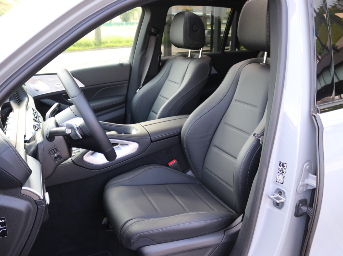 Vehicle 38571318 e8ba7af2 ee24 4025 9f53 8a55e1deafc3