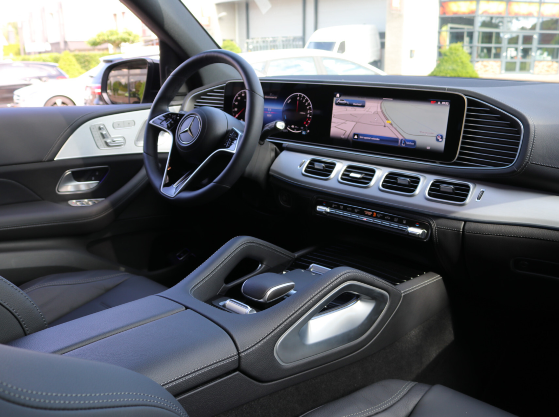 Vehicle 38571318 0f1dd7d3 17e1 4a31 bd55 494b0c09e3a7