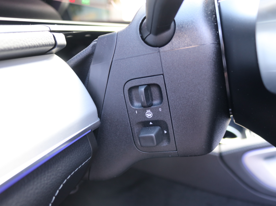 Vehicle 38571318 b354b00b e0df 40cb 8840 a600881f6787
