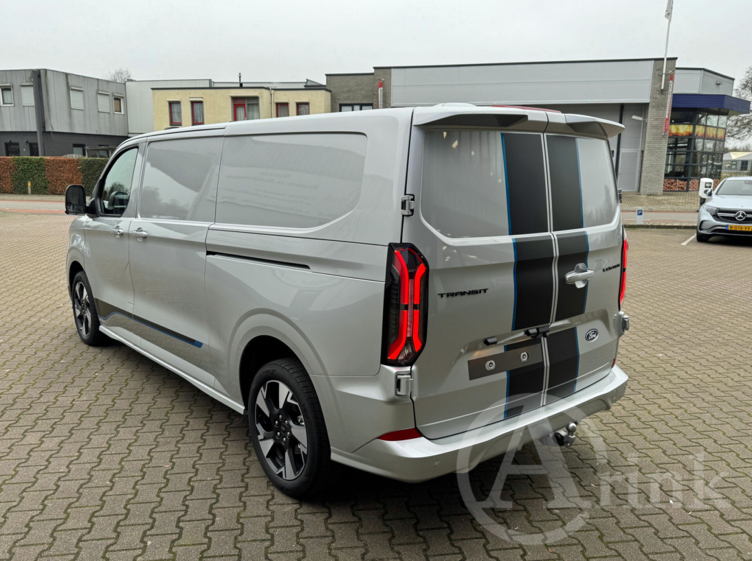 Vehicle 41840289 ad8af5cb 0790 4034 b128 bbd5b54ce908