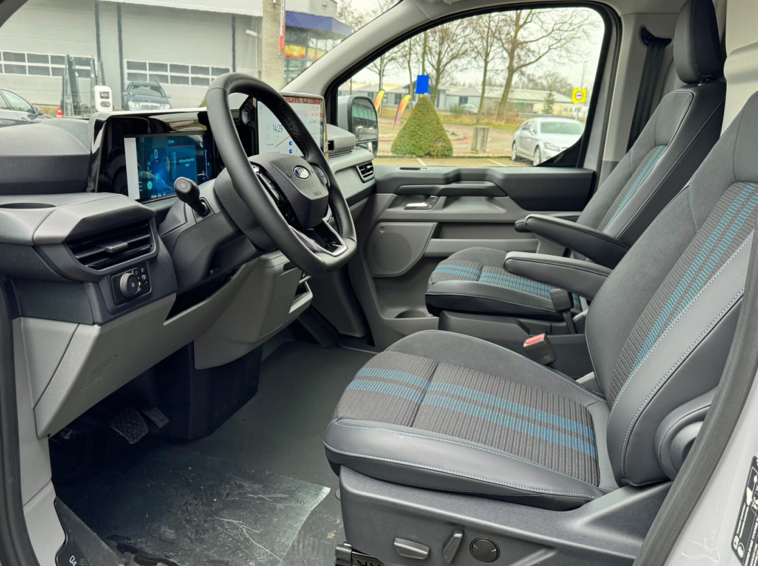 Vehicle 42921133 84a28c95 62d8 4546 851f 7253fa0a442b