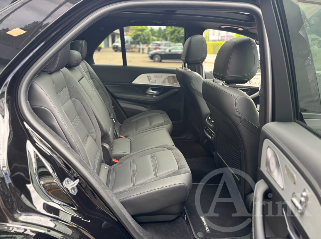 Vehicle 47491878 0494e74e 8622 4be1 9201 5950a8ed1022
