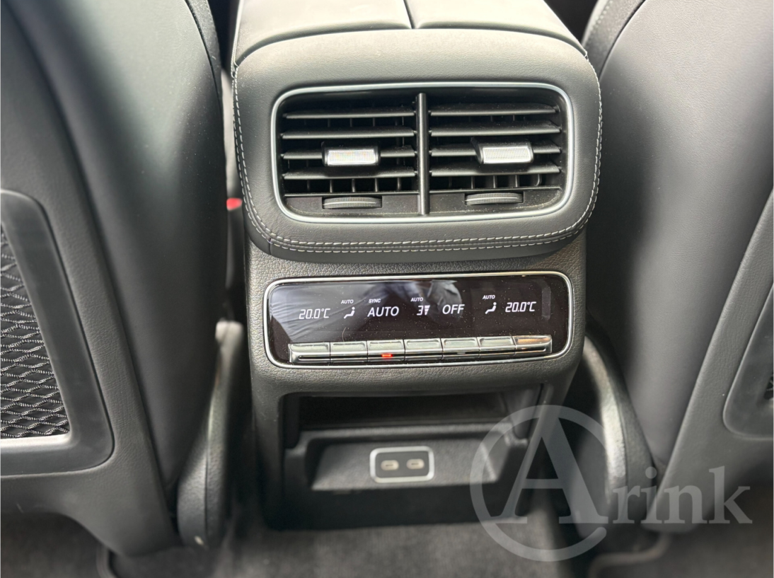 Vehicle 47491878 3f956a51 1300 4333 b0ff 6bdb9675ed5b