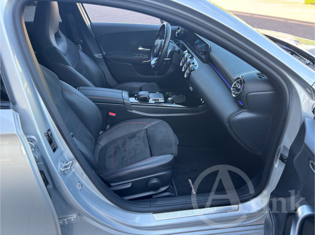 Vehicle 47559126 f61f972e 1c45 4e74 b433 d2c9f4b94a35