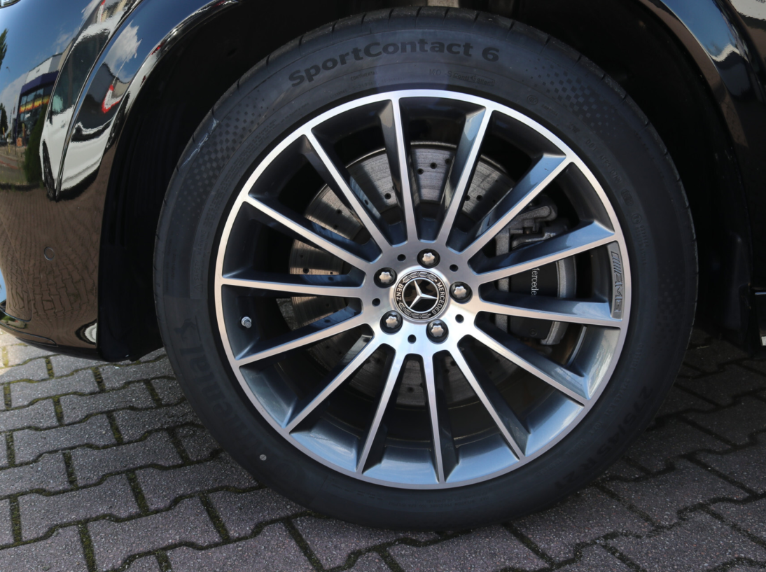 Vehicle 47591134 5d81a93e eee0 4e0c 8126 f38377447ca2