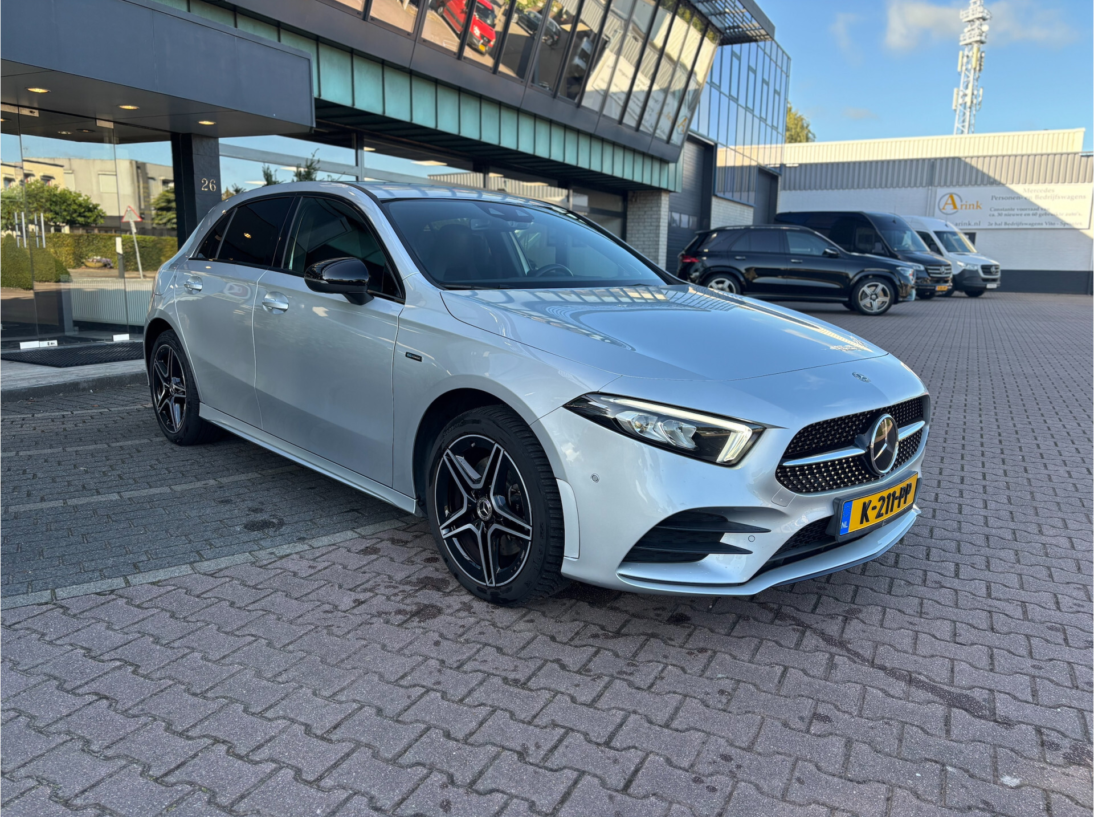 Vehicle 47559126 f1665afd 338c 456b bc83 0bcc296ace34