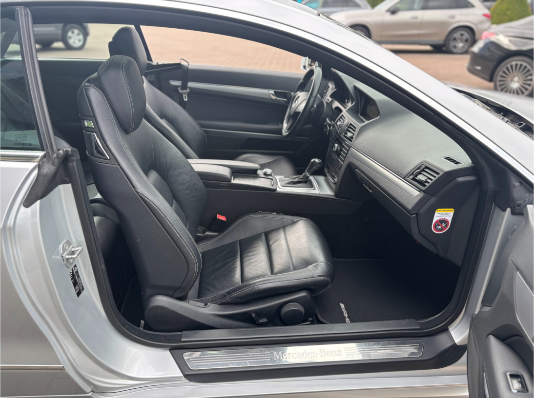 Vehicle 47399362 e031f508 e562 42c5 9428 cc8de61004ae
