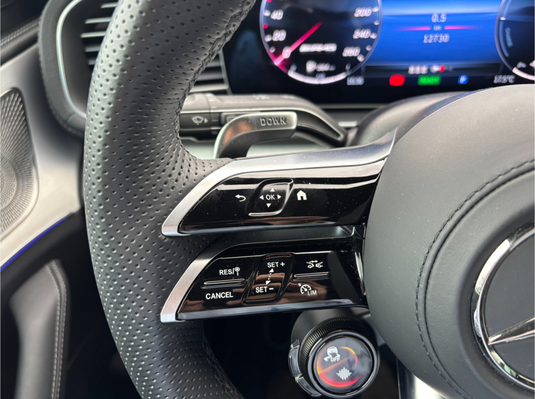 Vehicle 47491878 f081f46f 9100 413d 8ada e2fffdcc4d2d