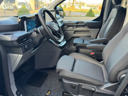 Vehicle 44245850 49511b1f 0c4e 4a4e 82b2 493c42cf5cb0