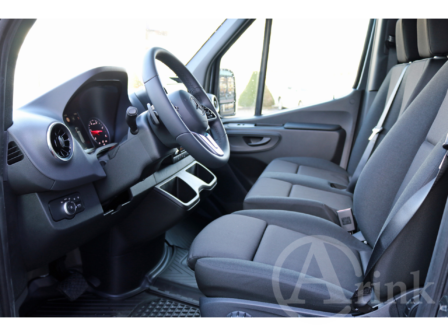 Vehicle 37131507 91fd0c05 e4b3 497c a050 cf1ae32b5394