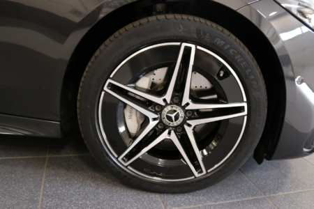 Vehicle 47234623 932e60f8 7fa8 4d14 8a01 fc3690cb19f6