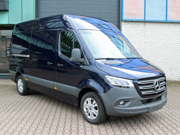 Vehicle 40668136 f9f6fcaf 863b 4a9a a269 88b756fd8f82