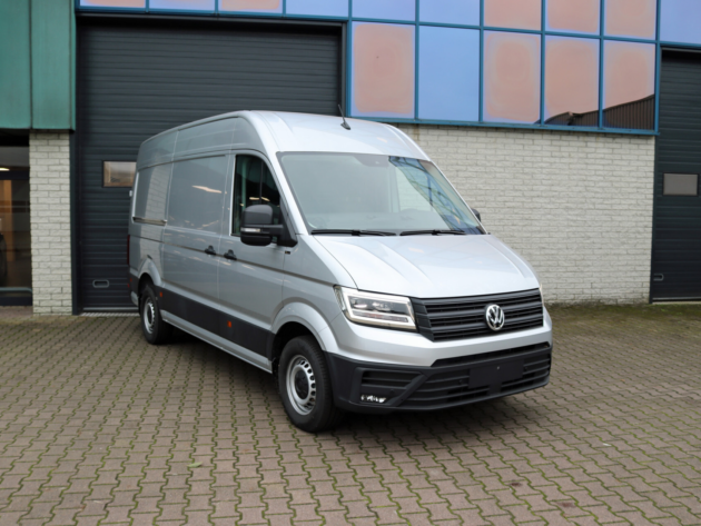 Vehicle 34973487 00acff5d dd26 4ead 906f d120d594eab3