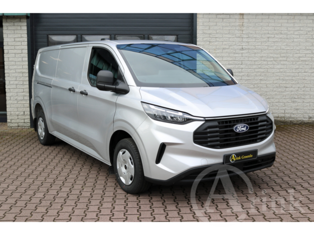 Vehicle 39042330 75b8b80a d2ad 4520 8362 8a0d6c955b3b