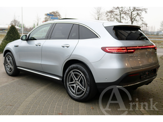 Vehicle 43041052 523721ec ad7c 4848 83a5 fa68d3fde9f5