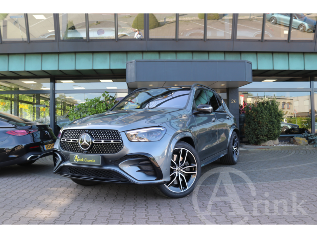 Vehicle 38571315 f6442406 171f 46c3 a725 a67b0d927808
