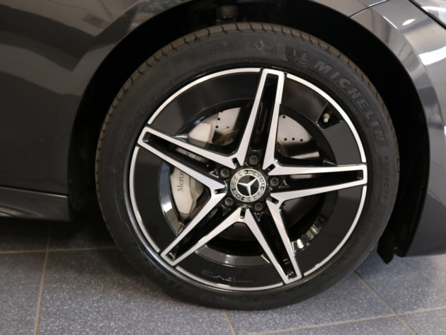 Vehicle 47234623 932e60f8 7fa8 4d14 8a01 fc3690cb19f6