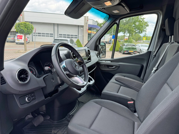 Vehicle 47209486 f5c810eb e570 4da5 b66b 57631c32da3d