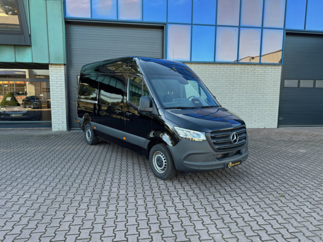 Vehicle 47462519 13943f7a ba4c 4636 a71b 2632eb2b7a31