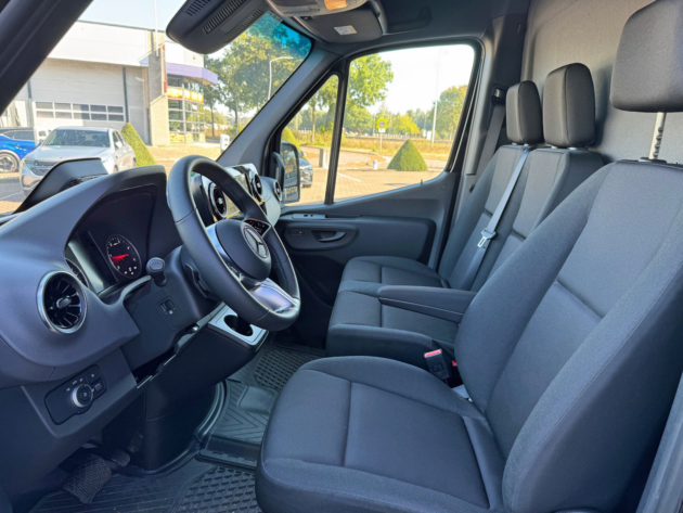 Vehicle 47462519 dfa4a754 b2e7 46c8 a0e2 797346e8c12d