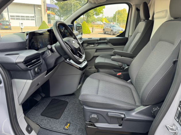 Vehicle 47514965 0cf51cd3 9bb9 4134 a683 8756572f05ce