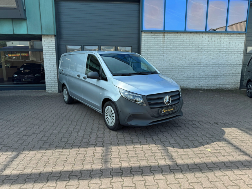 Vehicle 45693406 7dd2f3ee af28 45f4 b122 0bbae2ad3782