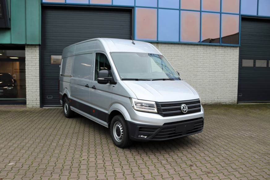 Vehicle 34973487 00acff5d dd26 4ead 906f d120d594eab3
