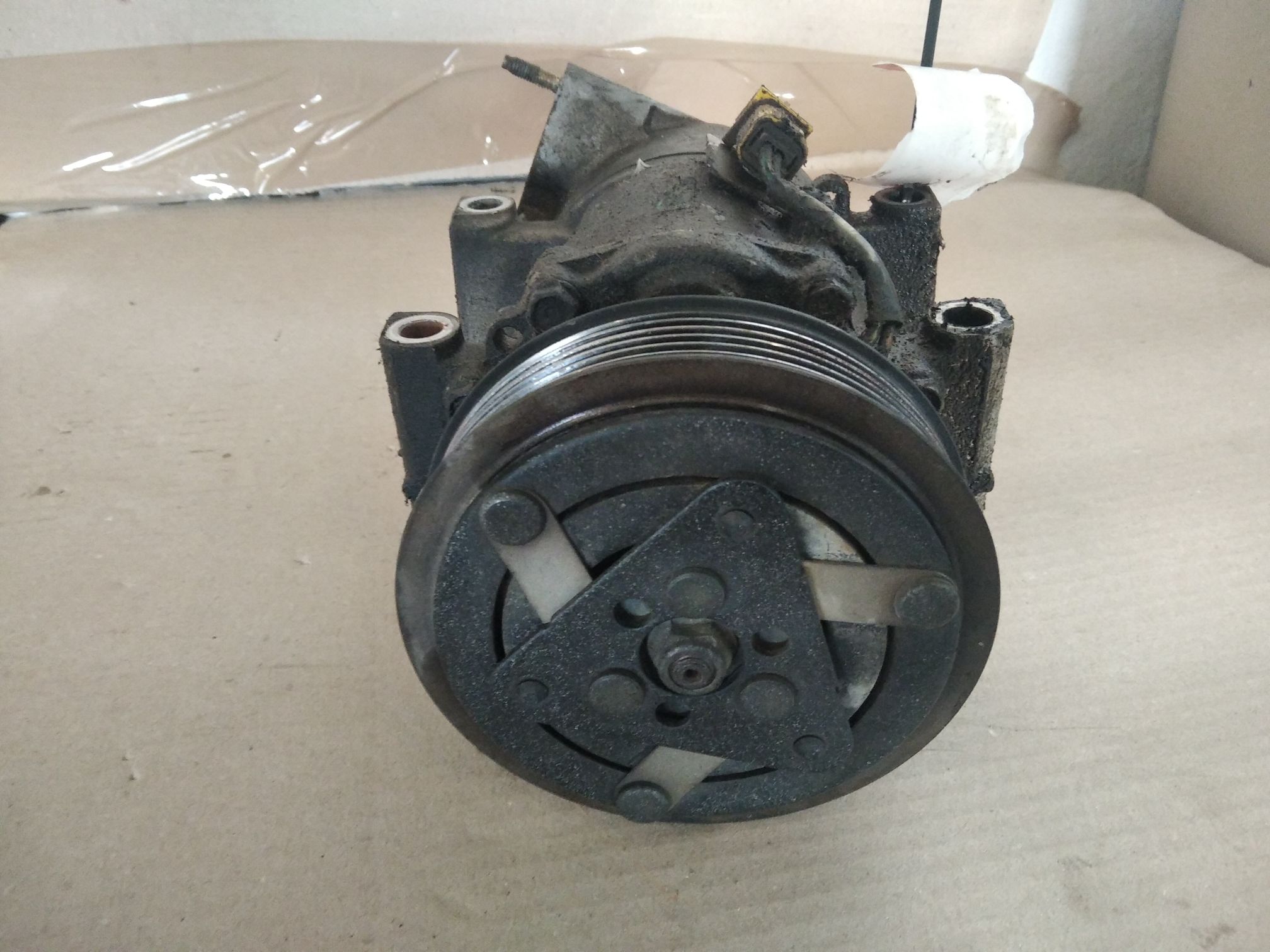 Compressor A / C Peugeot 206 (2A / C) Hatchback [19982012] KFW METECO