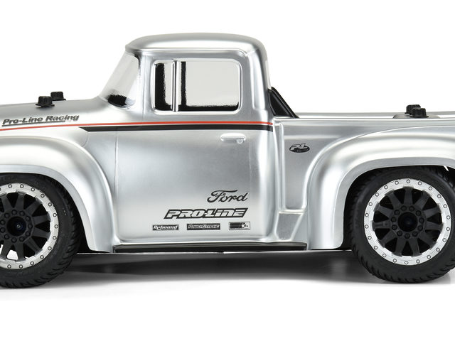 1956er-Ford F-100 Pro-Touring-Karosserie bei Pro-Line
