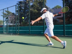 Where to find your tennis equipment in Brussels ?