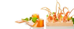 Ganache van eendenlever en garnalen met verse consommé