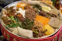 Toukoul: de restaurant-bar die je meeneemt naar de Ethiopische cultuur