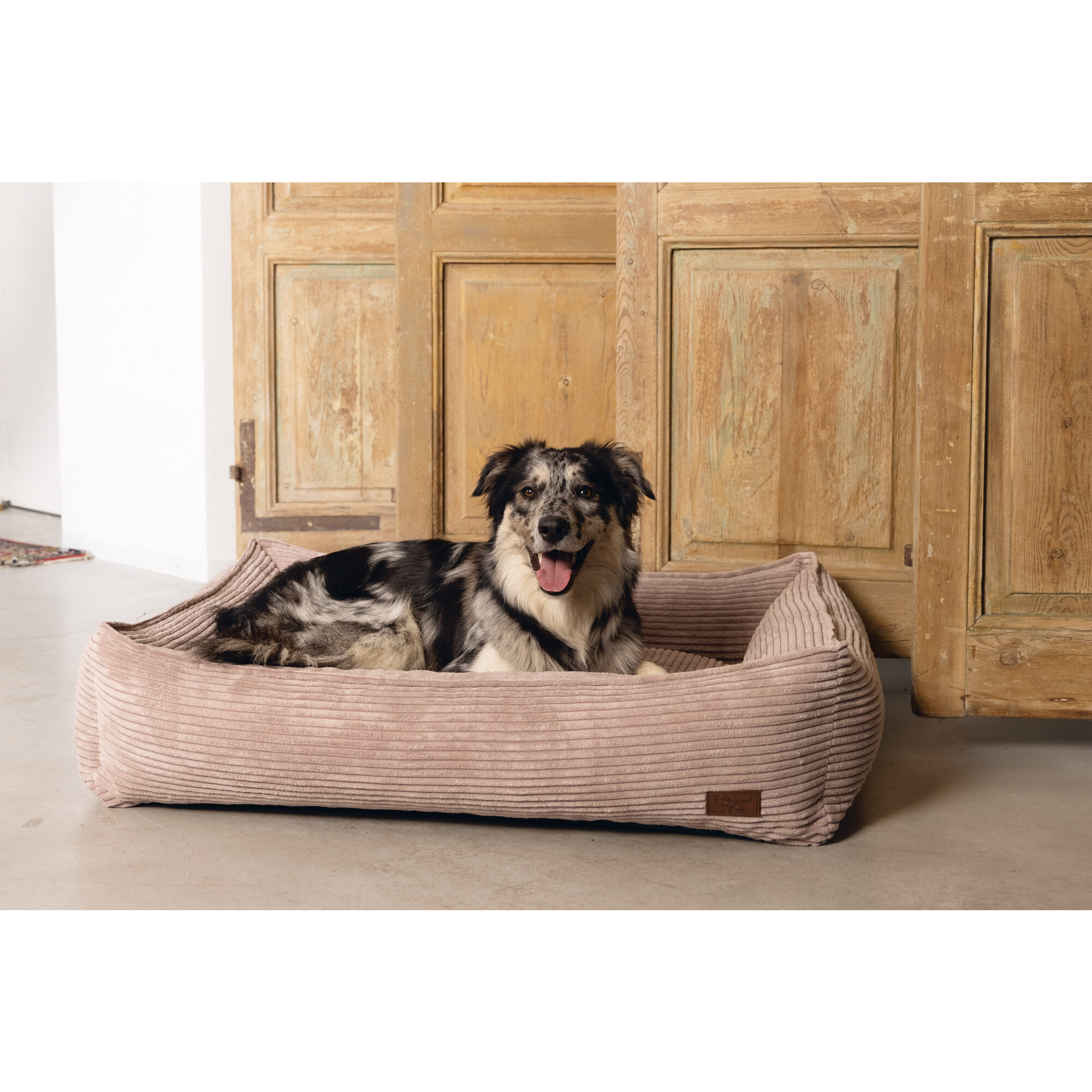 Designed by Lotte Ribbed Bed – Rosa – 80 x 70 x 22 cm