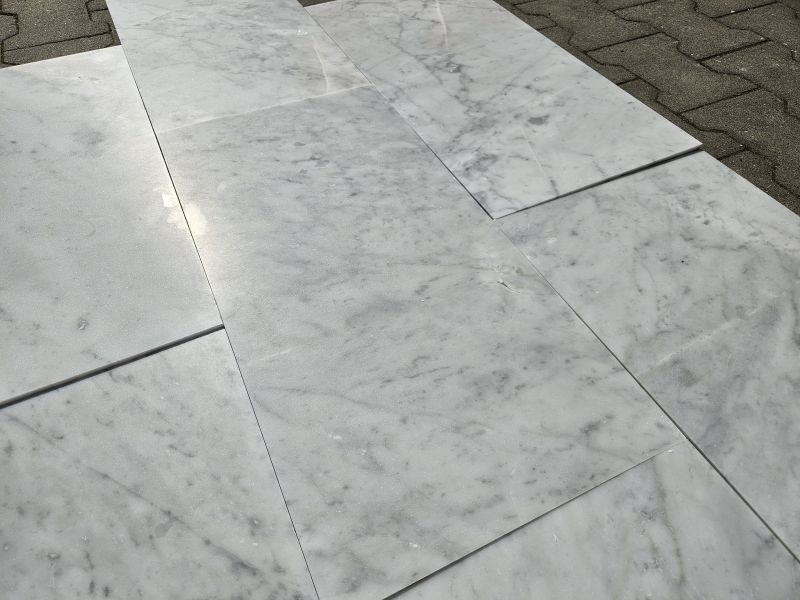 Płytka marmurowa Carrara Bianco 60x30x2 matowa - II gatunek - zdjęcie 6
