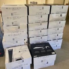 Sony PS5 Pro, Sony PS5, Meta Quest 3, iPhone 16, iPhone 16 Pro, iPhone