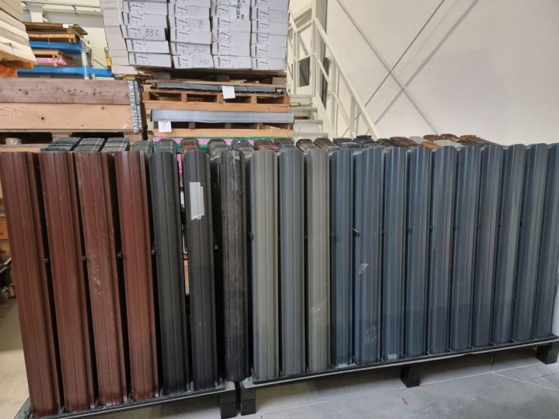 Sztachety metalowe w I i II gatunku - zdjęcie 2