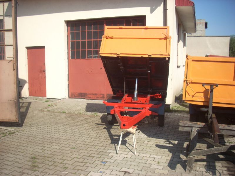 Przyczepa wywrotka - zdjęcie 2