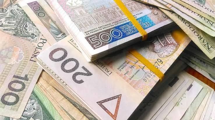 Błyskawiczna Pożyczka z komornikiem bez BIK - zdjęcie 1