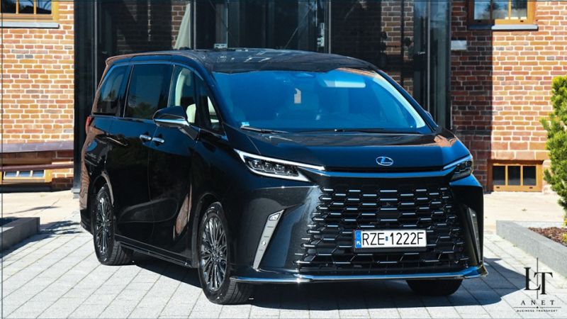 LuxuryTour Rzeszów – Przewóz osób w segmencie Business +  - zdjęcie 3