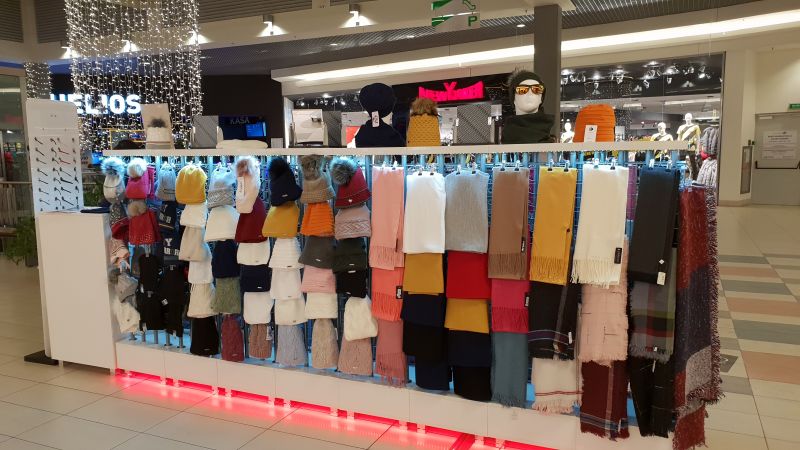 Na sprzedaż wyspa handlowa na czapki szaliki stoisko handlowe stojaki  - zdjęcie 1